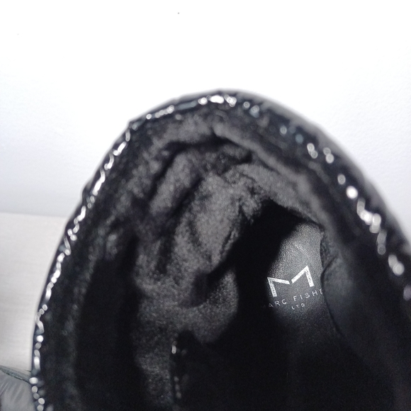 Marc Fisher Mlvaina Block Heel Quilted Puffer Boots in Black Size 7.5 - Picture 2 of 8